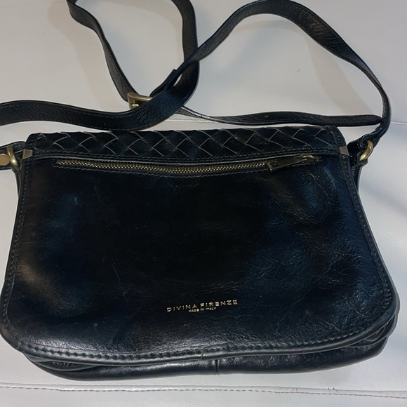Black leather Divina Firenze woven crossbody bag - Picture 3 of 8